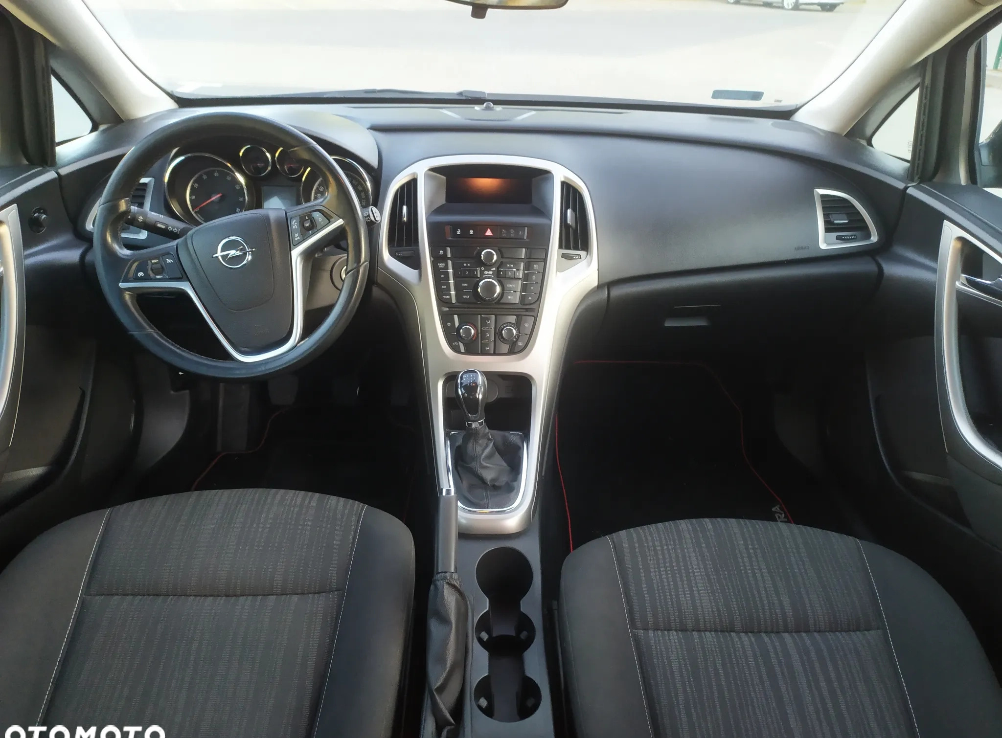 Opel Astra cena 24900 przebieg: 238700, rok produkcji 2011 z Szamotuły małe 154